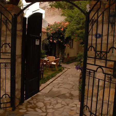 אורחן Ephesus Suites 5*
